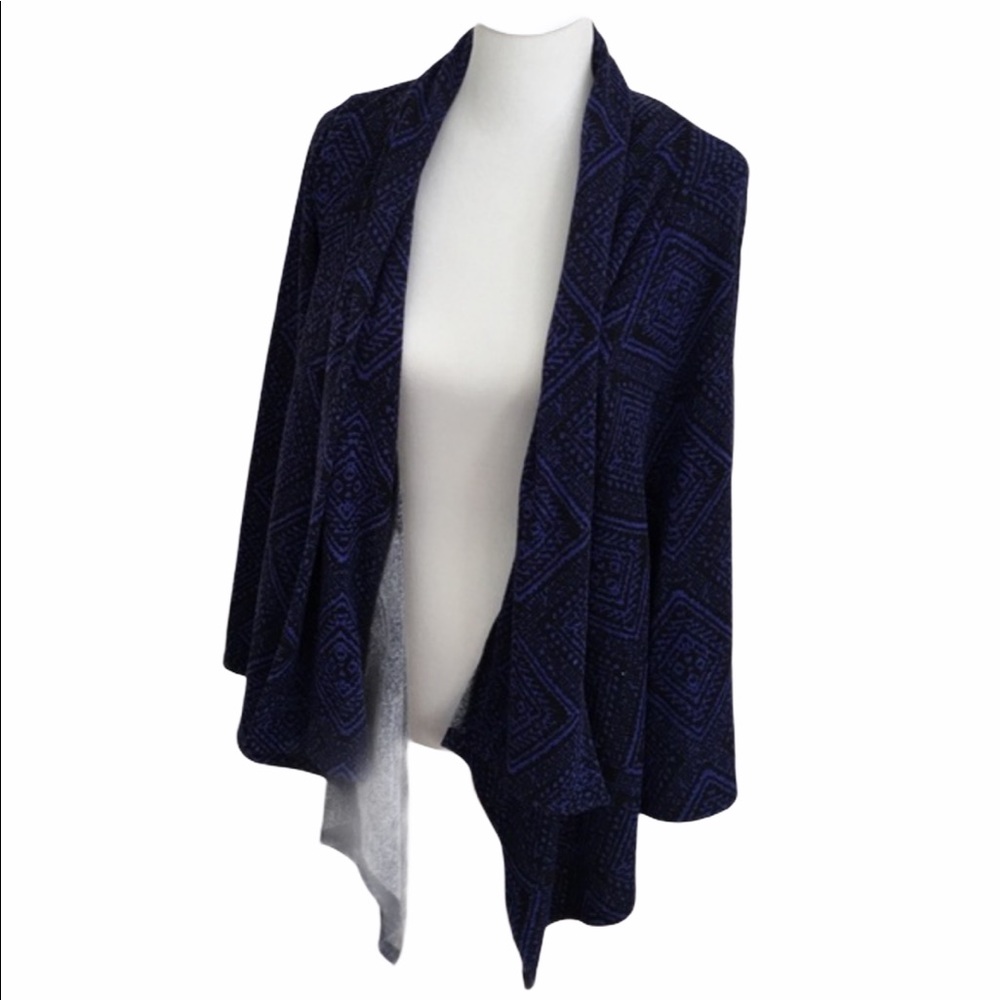 Adorable cardigan !